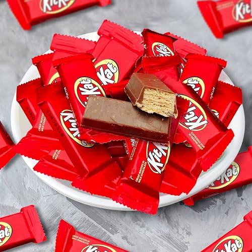 KitKat Chocolate Candy Bars - Large Bulk Pack - Perfect for Sharing Tasty, Convenient Miniatures with Friends and Family